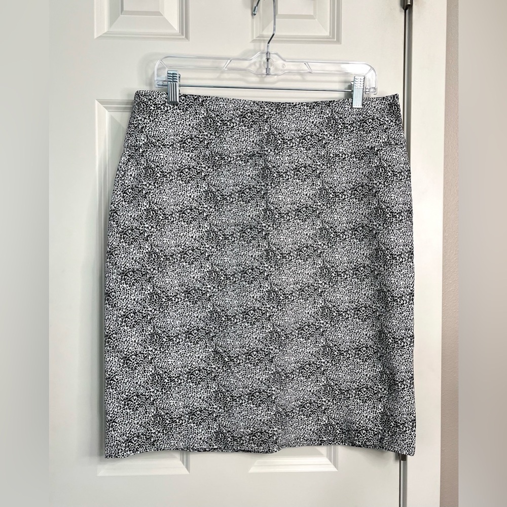 Margaret M Leopard Pencil Skirt NWOT